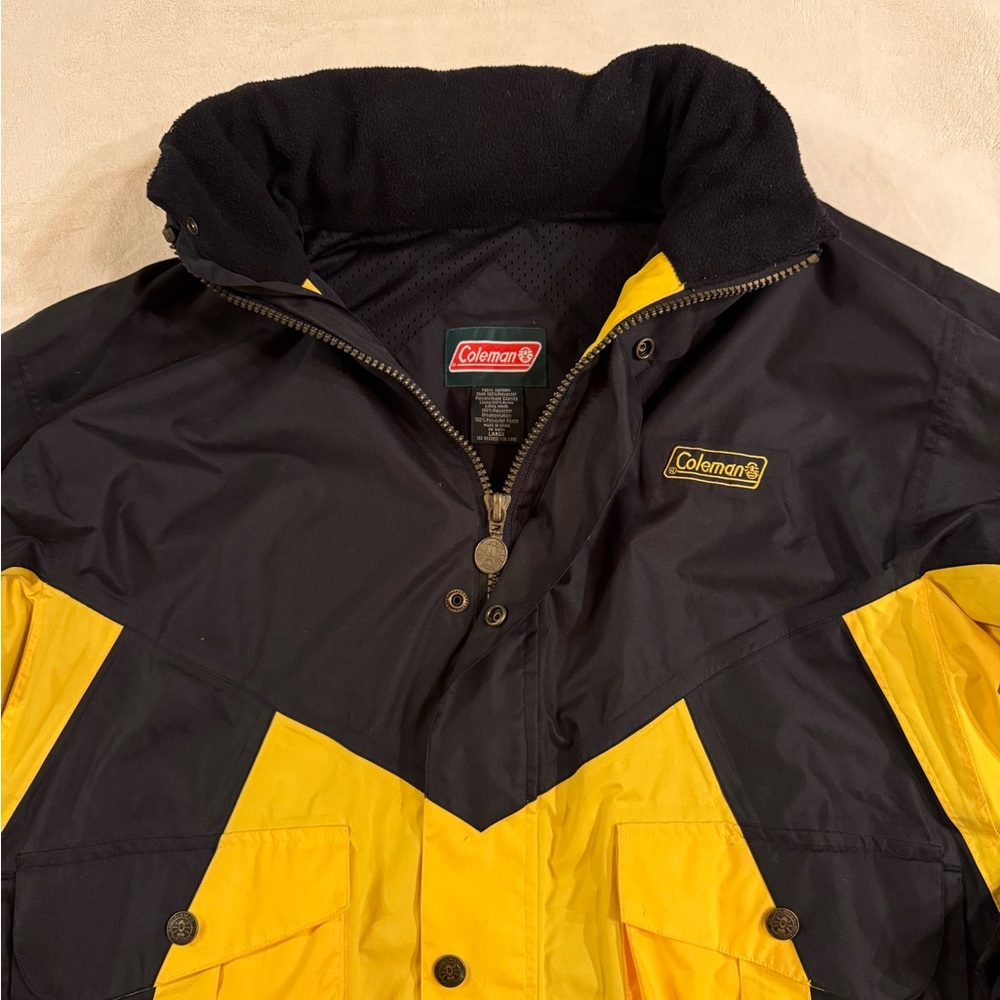 Vintage Coleman Mens Jacket  Large Yellow/Black Full Zip Snap Button Lined Rain